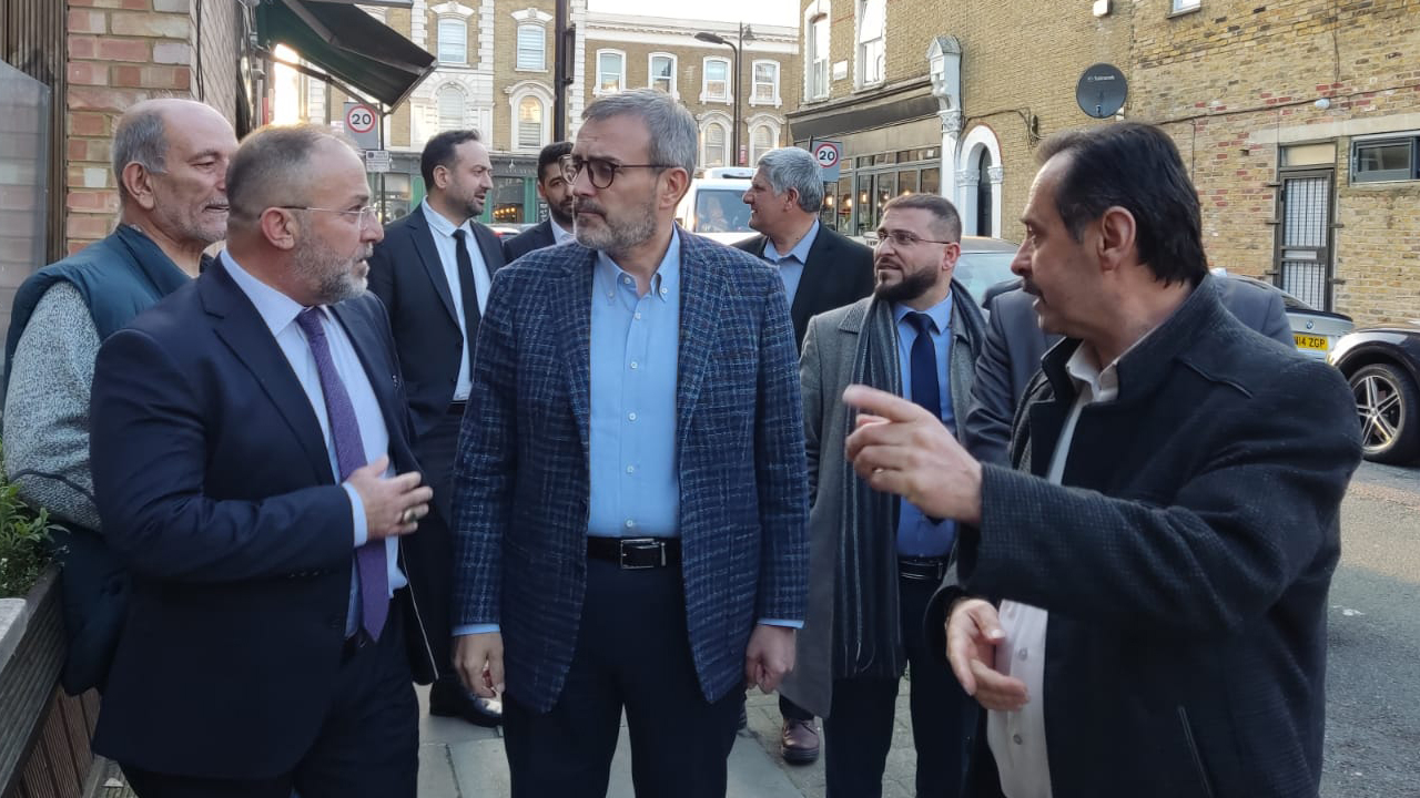 AK Partili Ünal, İngiltere’de MÜSİAD’la görüştü