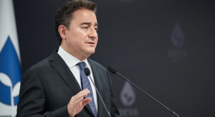 Ali Babacan: Dış politikada yalpalama devri sona ermeli