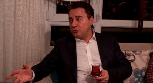 Ali Babacan: Varlık İçerisinde Yokluk Yaşıyoruz