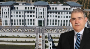 Başkan Mahçiçek’ten hem anlamlı hem de sürprizli Tıp Bayramı mesajı