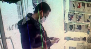 Kahramanmaraş’ta çaldığı telefonu satmak isterken yakalandı