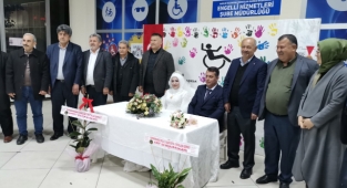 Kahramanmaraş’ta sevgi engelleri aştı