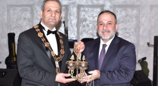 Kahramanmaraşlı belediye başkanları Londra’da güç birliği yaptı