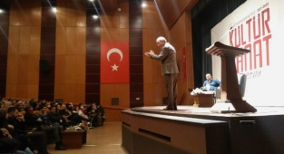 Şair Genç: Hayaller Hayatı Anlamlandırır