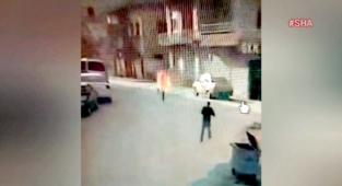 Afşin'de üzerine benzin döküp kendini ateşe verdi