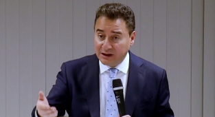 Ali Babacan: Ev ya da araba almak hayal oldu