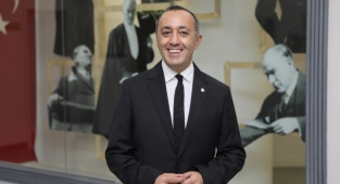 Asyalı: 23 Nisan Tarihimizin Önemli Dönüm Noktalarından Birisidir