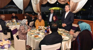 Başkan Güngör Göksun’da Şehit ve Gazi Aileleriyle İftar Yaptı