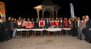 Başkan Güngör İftar Sofrasında Vatandaşlarla Buluştu