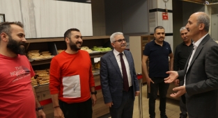 Başkan Okay’dan Vezir Hoca Bulvarı Esnafına Ziyaret