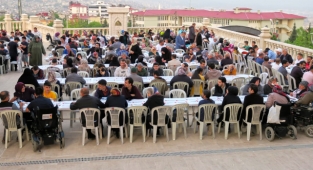 Büyükşehir’den Özel Gereksinimli Vatandaşlar İçin İftar Programı