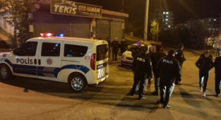 Ehliyetsiz sürücü kovalamaca sonucu yakalandı 