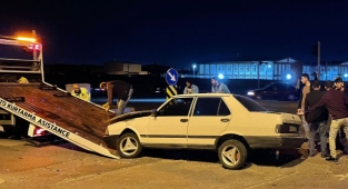 Kahramanmaraş’ta iki otomobil çarpıştı: 4 yaralı