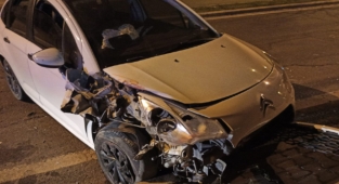 Kahramanmaraş’ta park halindeki otomobile çarptı