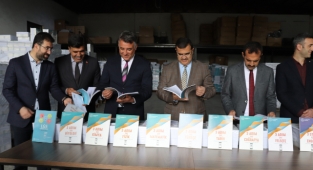 Kahramanmaraş’ta Yardımcı Kaynak Kitap Dağıtımı Başladı