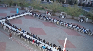 Kervancıoğlu Öğrencilerle İftar Yaptı