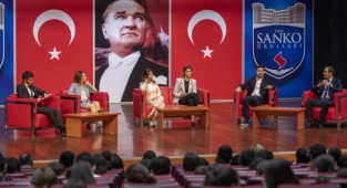 SANKO Okulları Mezun-Öğrenci Buluşması Düzenledi 