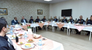 Vali Coşkun, Kahraman Polislerimizle iftarda bir araya geldi