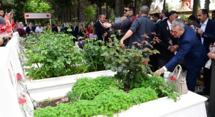 Bayram Öncesi Şehitlik Ziyareti Gerçekleştirildi