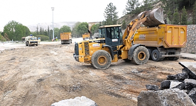 Büyükşehir, Elbistan Pınarbaşı Caddesi’ni Yeniliyor