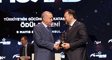 Cumhurbaşkanı’na Türkiye’nin Gücü Özel Ödülü