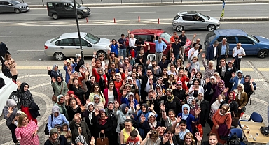 İYİ Parti’li Kadınlardan Çay Etkinliği