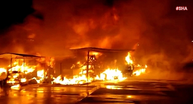 Kahramanmaraş’ta akaryakıt istasyonu yanında çıkan yangın korkuttu