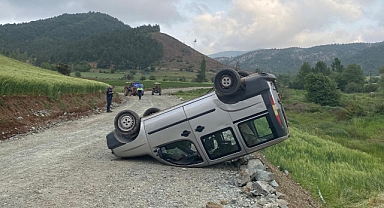 Kahramanmaraş’ta hafif ticari araç takla attı: 1 yaralı