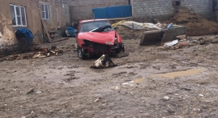 Kahramanmaraş’ta tarım arazilerini ve evleri sel vurdu