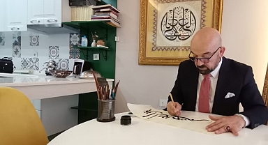 Kahramanmaraşlı akademisyen Hüsn-i Hat sanatını Türkiye’de yaşatıyor