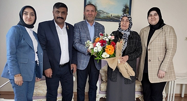 Kervancıoğlu’ndan anneler gününde anlamlı ziyaret!