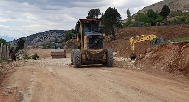 Kırsal Mahalle Yolları Büyükşehir’le Yenileniyor