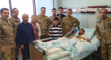 Motosiklet kazasında 60 kemiği kırılan sürücüden uyarı