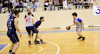 Pinhani Grubu KSÜ Personel ve Öğrencilerinden Oluşan Basketbol Takımıyla Dostluk Maçı Gerçekleştirdi
