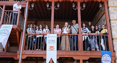 Yabancı Öğrenciler Mutfak Müzesine Hayran Kaldı