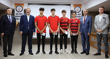 Adil Sani Konukoğlu Spor Lisesi Ödül Töreni