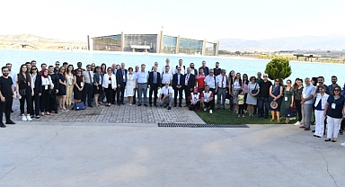 Başkan Mahçiçek, 15 ülkeden 200 akademisyene EXPO 2023’ü anlattı