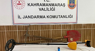 Göksun’da kaçak kazı yapan 2 kişi yakalandı