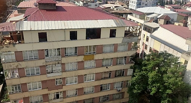 Kahramanmaraş’ta vatandaşlardan moloz tepkisi