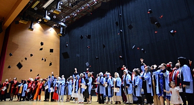 KSÜ’de Lisansüstü Mezuniyet Belgeleri Verildi ve Doktora Yemin Töreni Yapıldı