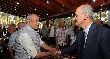 Okay: Baba, Sevdiklerini Saran Ulu Bir Çınardır