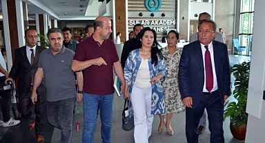 Özbekistan Heyeti Sular Akademi Hastanesi’nde