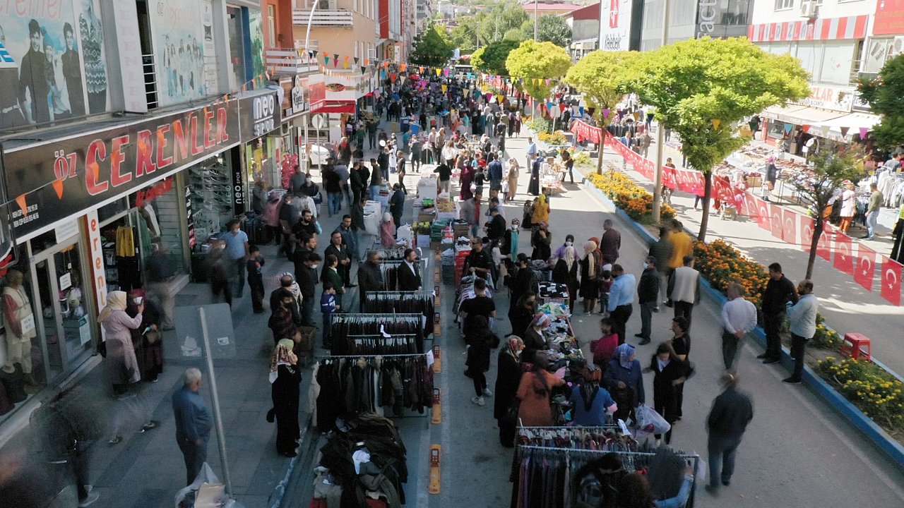 Caddeler kapanacak, alışveriş bayramı yapılacak