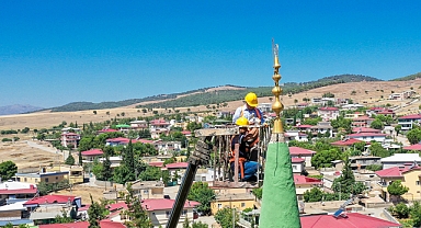 Dulkadiroğlu Belediyesi Ekipleri Tevekkeli Camii’nin Hasarını Onardı