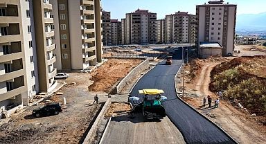 Dulkadiroğlu Belediyesi’nden Yenikent’te Asfalt Çalışması