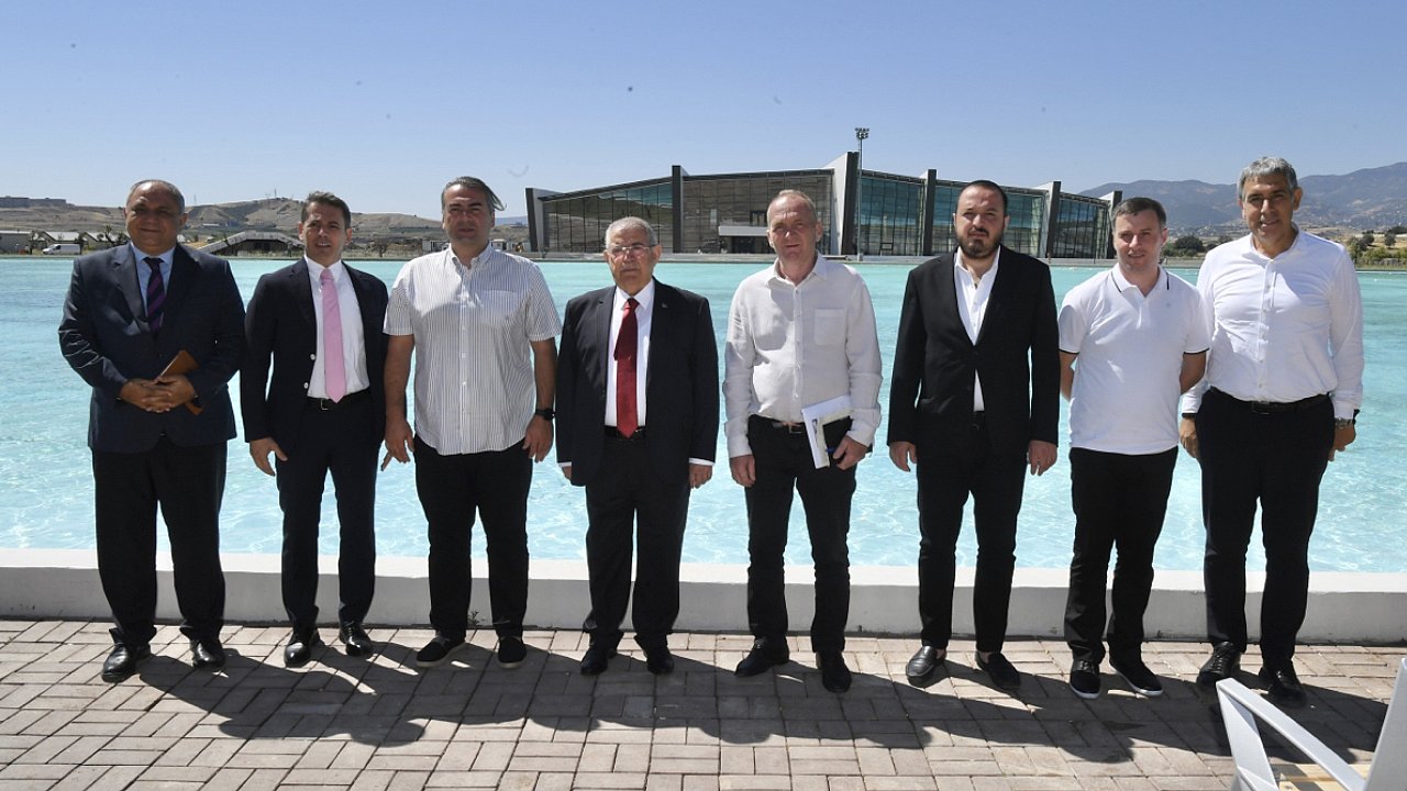 Dünyanın en eski Botanik Bahçesi’nden yetkililer EXPO 2023’ü gezdi