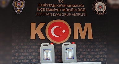 Elbistan’da otomobilde 20 Litre etil alkol ele geçirildi
