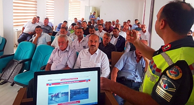 Kahramanmaraş'ta jandarma ekipleri muhtarları bilgilendirdi