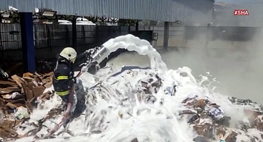 Kahramanmaraş’ta kağıt toplama merkezinde yangın