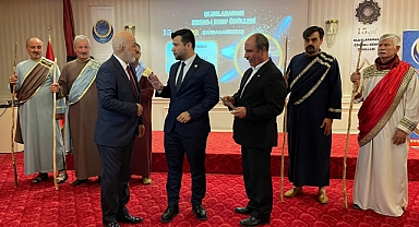 Kahramanmaraş’taki ödül gecesinde herkesi şaşırtan anlar yaşandı!